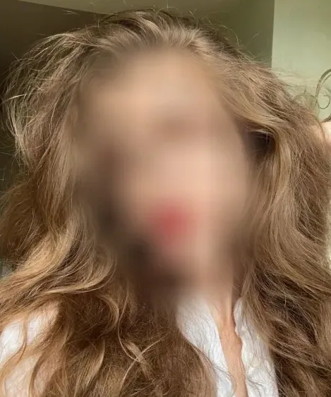 Christina, 20