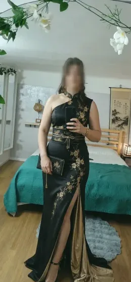 Claudia, 18