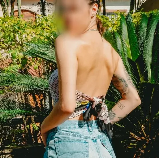 Claudia, 29