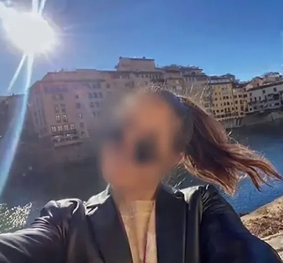 Ivana, 27
