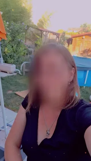 Jelena, 37