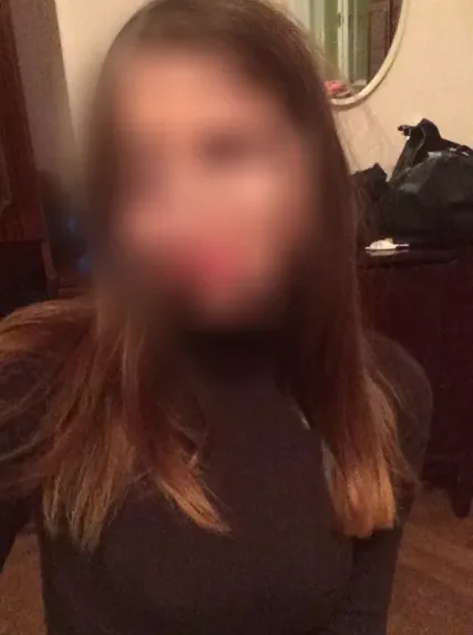 Karin, 29