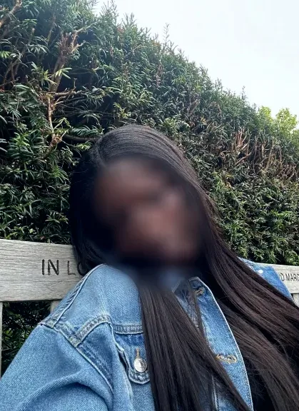 Kathrin, 26