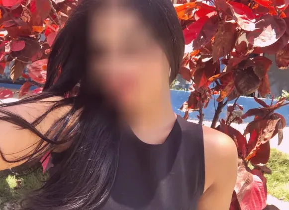 Lena, 27