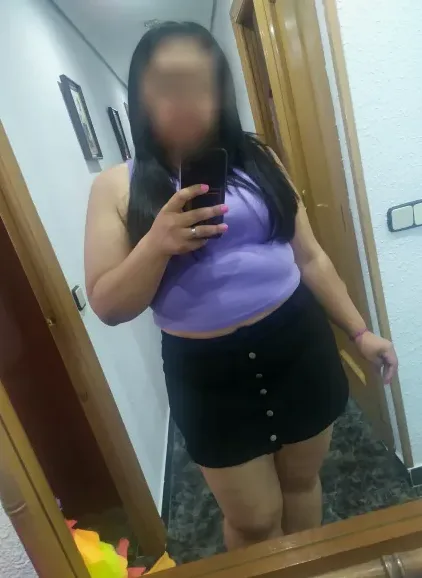 Michaela, 34