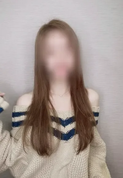Paula, 28