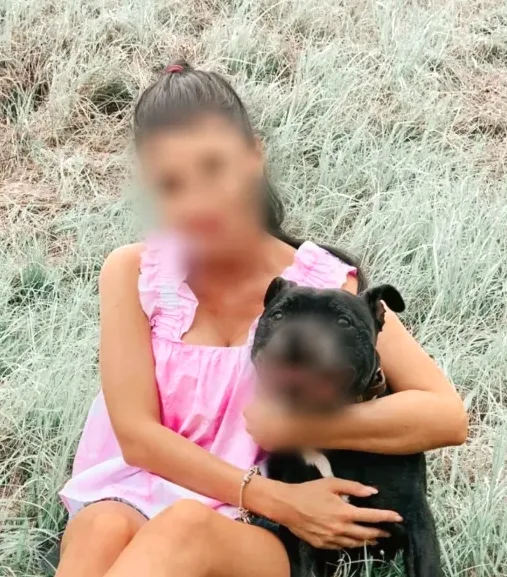 Sabine, 36