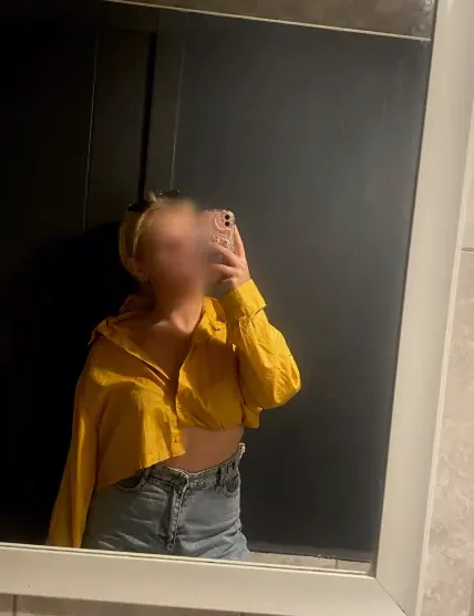 Selina, 23